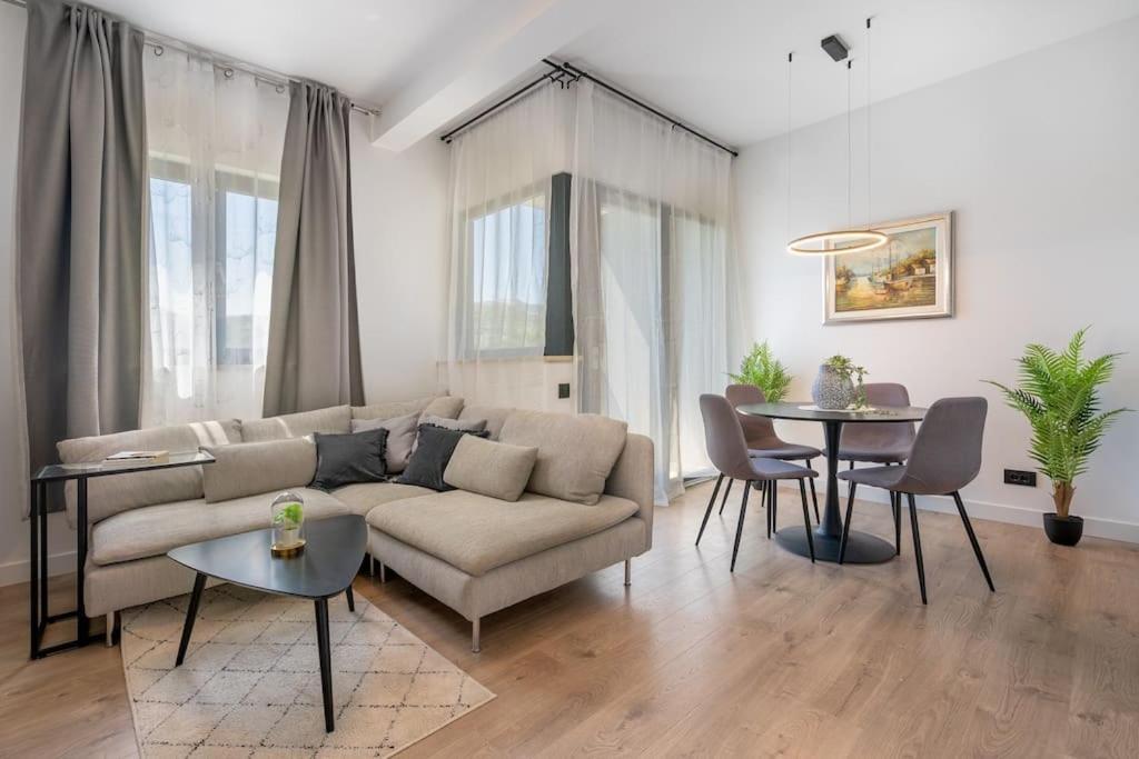 Villa 64 Apartment #2 米利尼 外观 照片