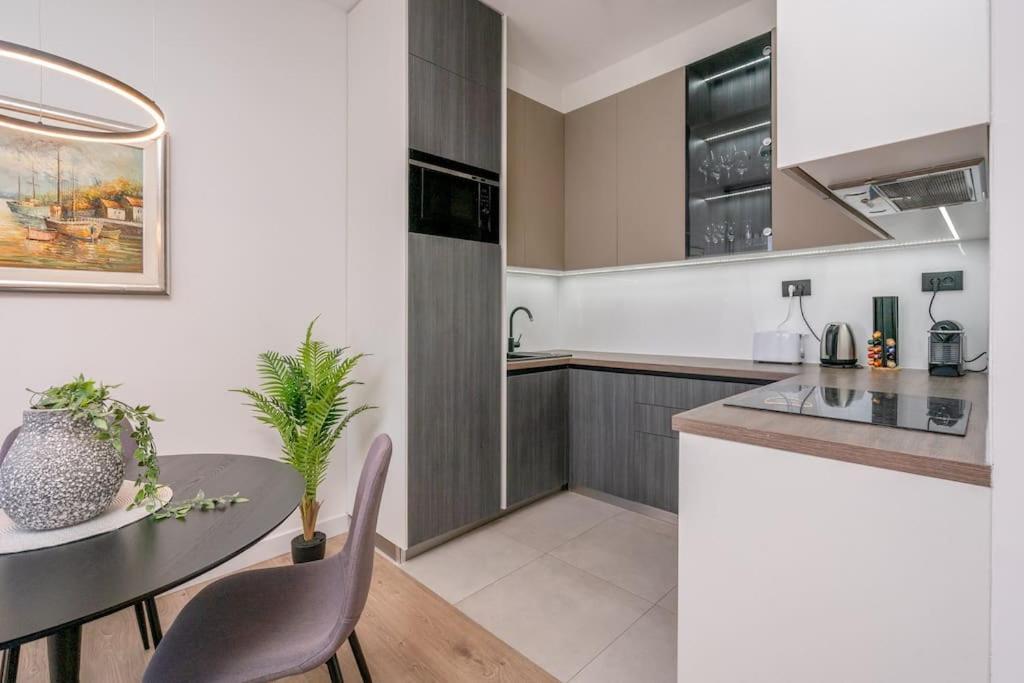 Villa 64 Apartment #2 米利尼 外观 照片