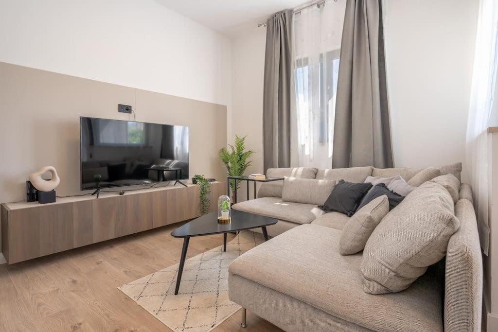 Villa 64 Apartment #2 米利尼 外观 照片